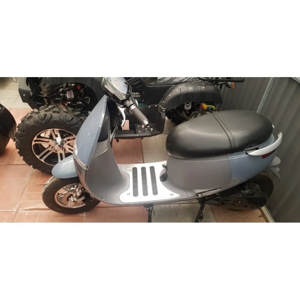 Электроскутер FST Classic 1000W 72V с АКБ 30FAh 2